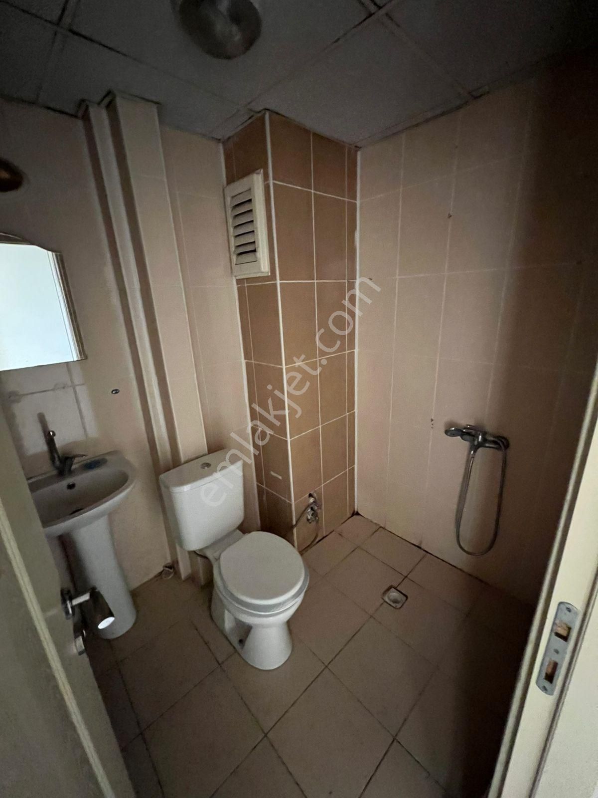 Akademi'den Eczacılık Yakını Depozitosuz Çift Cephe Kiralık 1+1 - Görsel 11