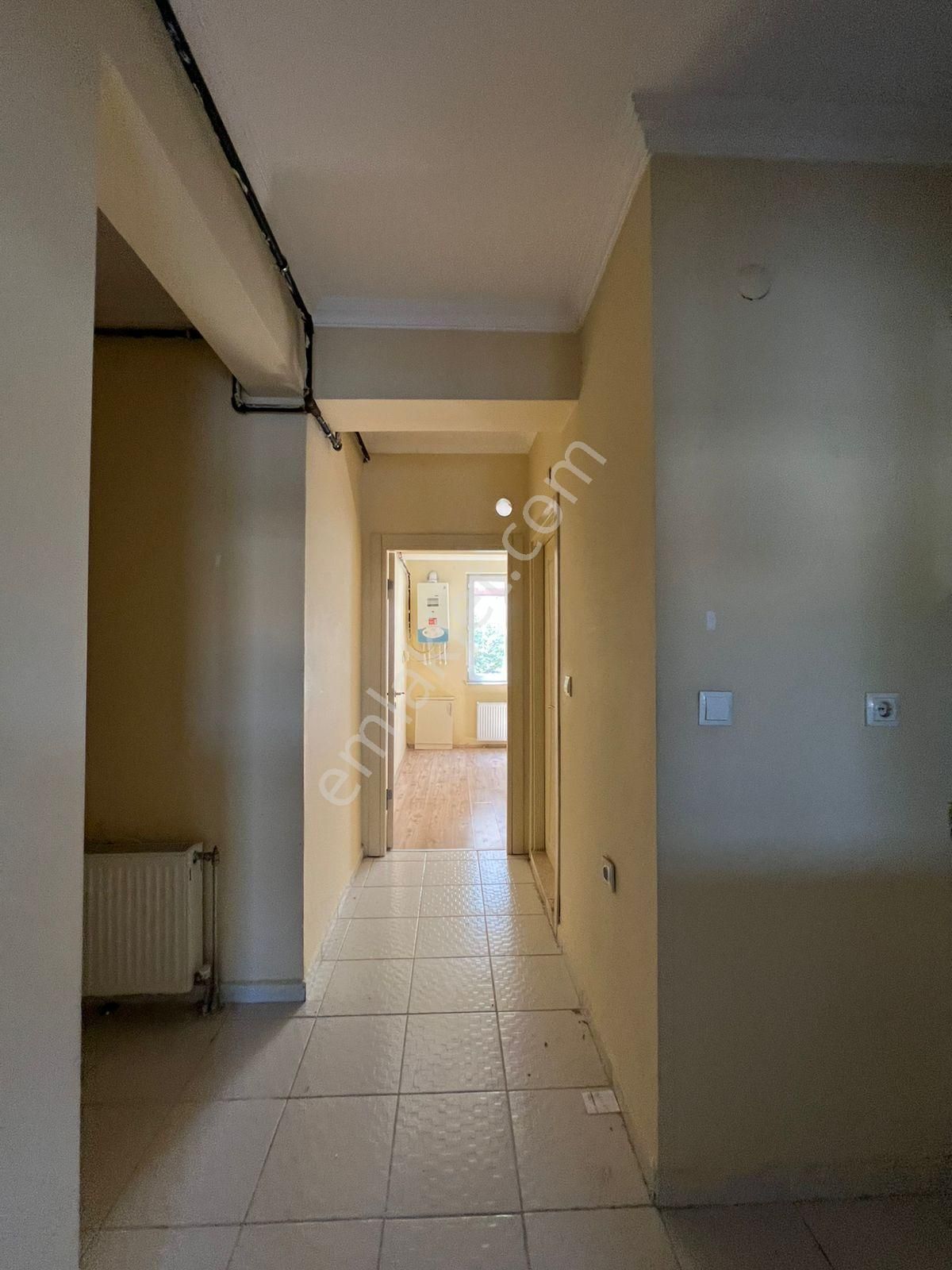 Akademi'den Eczacılık Yakını Depozitosuz Çift Cephe Kiralık 1+1 - Görsel 9