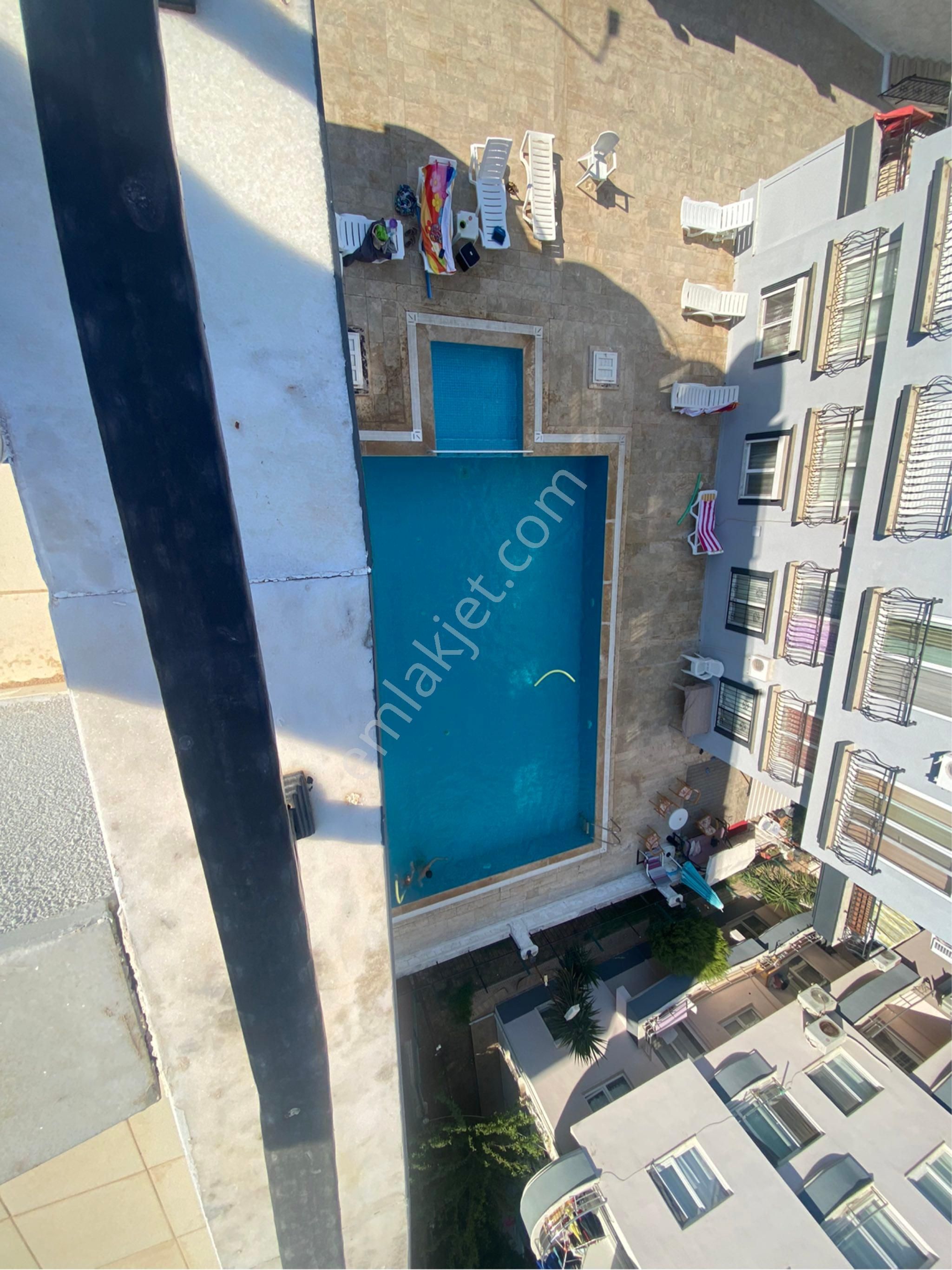 Didim Efelerde 3+1 Havuzlu Dublex