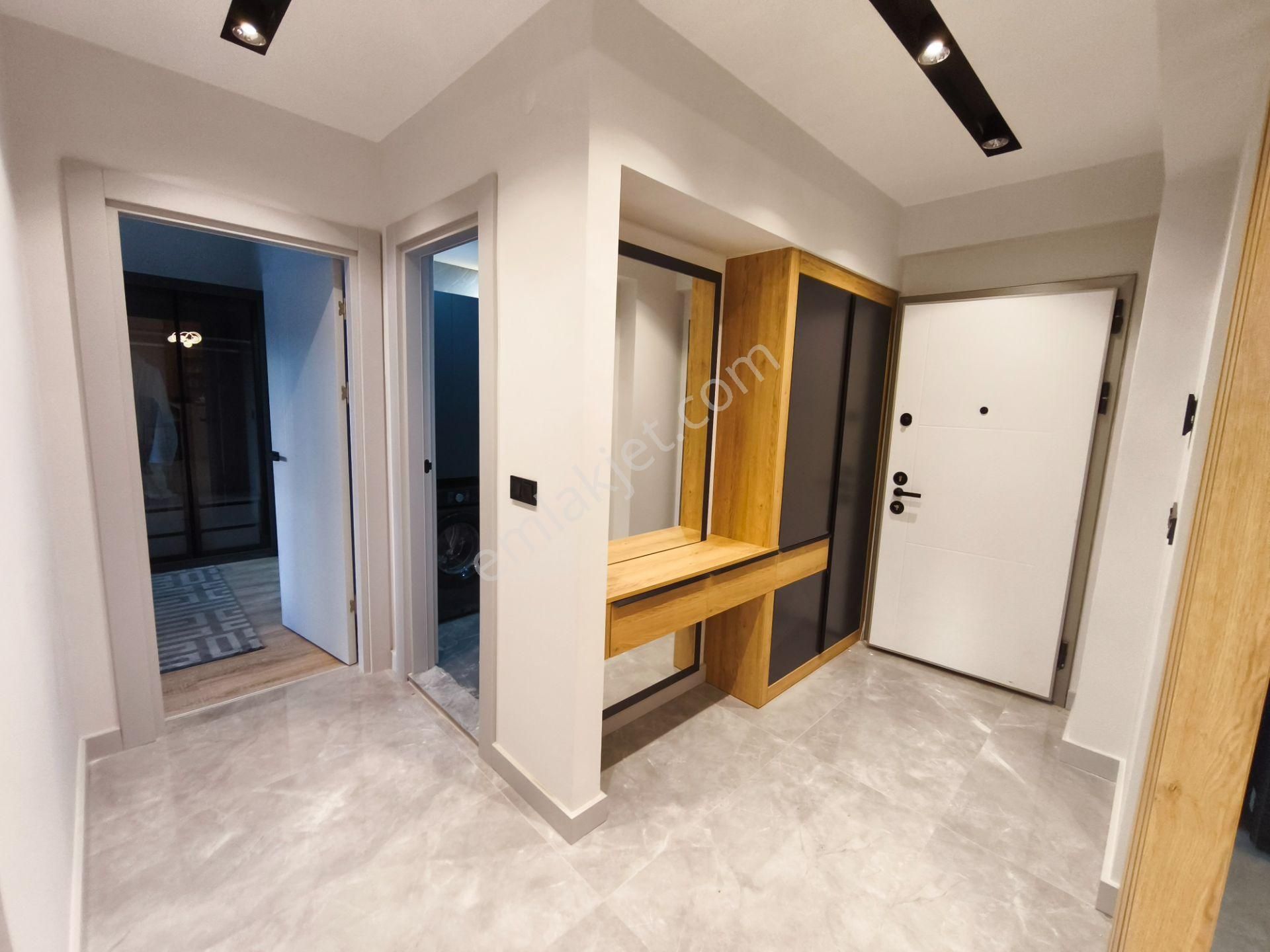 Kuşadası’nda Satılık, Sıfır, Havuzlu Site İçinde, 2+1 Lüks Daireler… - Görsel 10