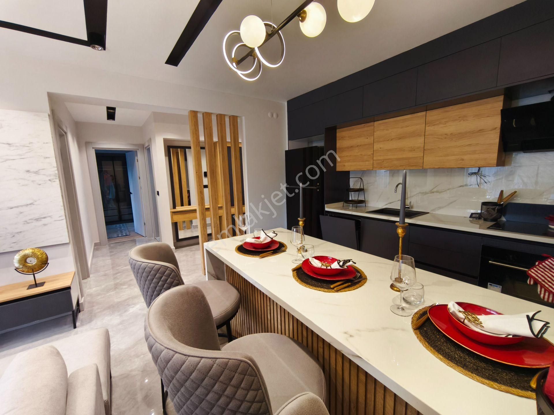 Kuşadası’nda Satılık, Sıfır, Havuzlu Site İçinde, 2+1 Lüks Daireler… - Görsel 6