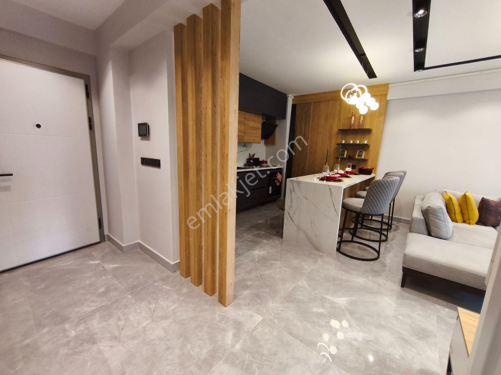 Kuşadası’nda Satılık, Sıfır, Havuzlu Site İçinde, 2+1 Lüks Daireler… - Görsel 12