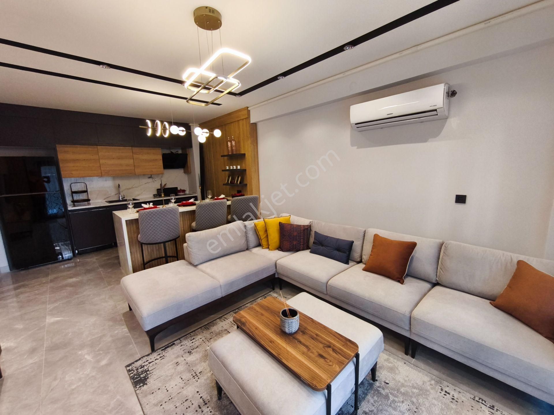 Kuşadası’nda Satılık, Sıfır, Havuzlu Site İçinde, 2+1 Lüks Daireler… - Görsel 3