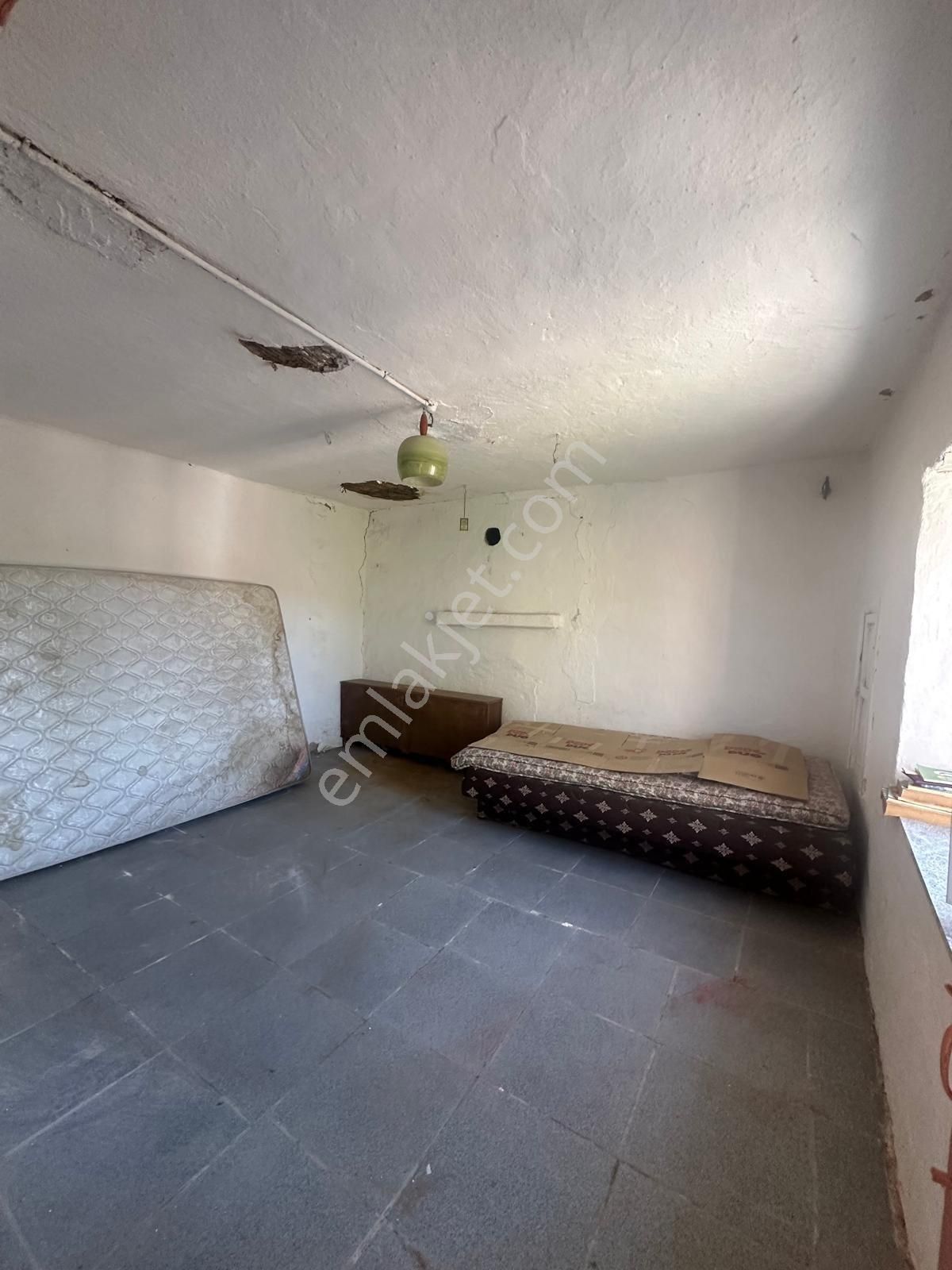 🏡 İzmir Bergama Sağıncı Mahallesi’nde Satılık Köy Evi 🌿 Huzurlu Yaşam Ve Doğayla İç İçe - Görsel 14