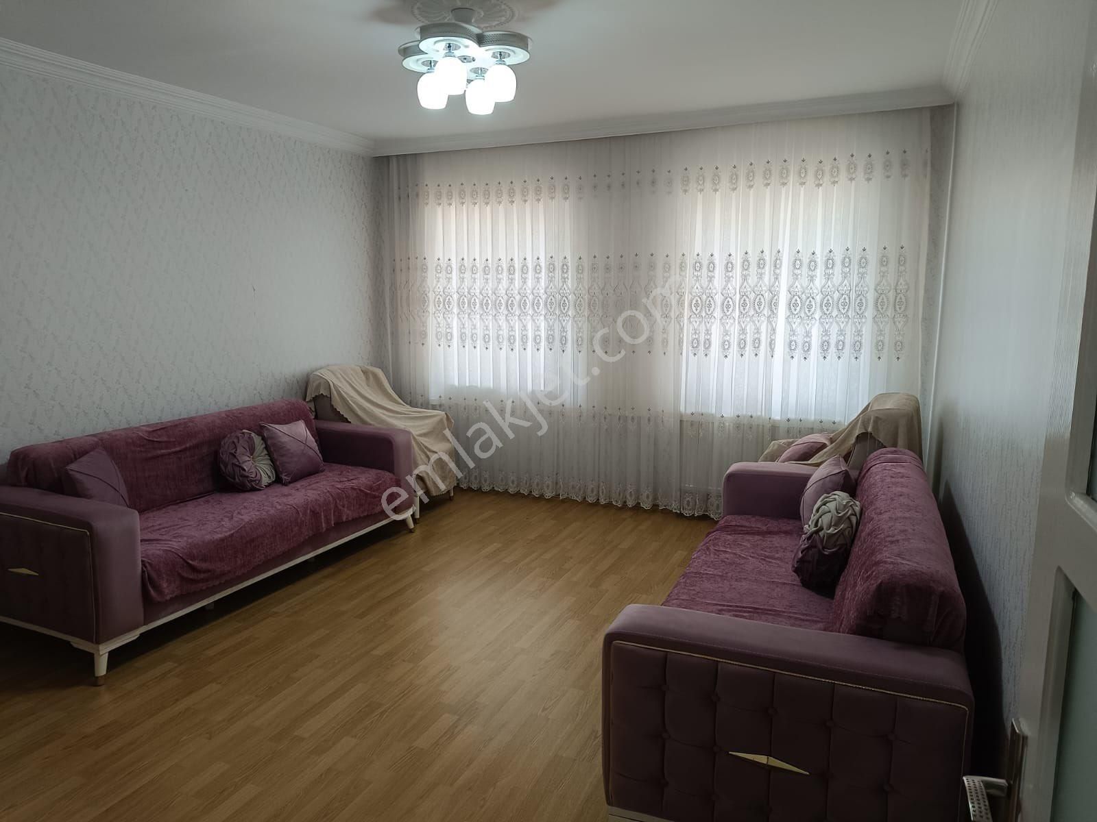 Merveşehir De Bakımlı 3+1
