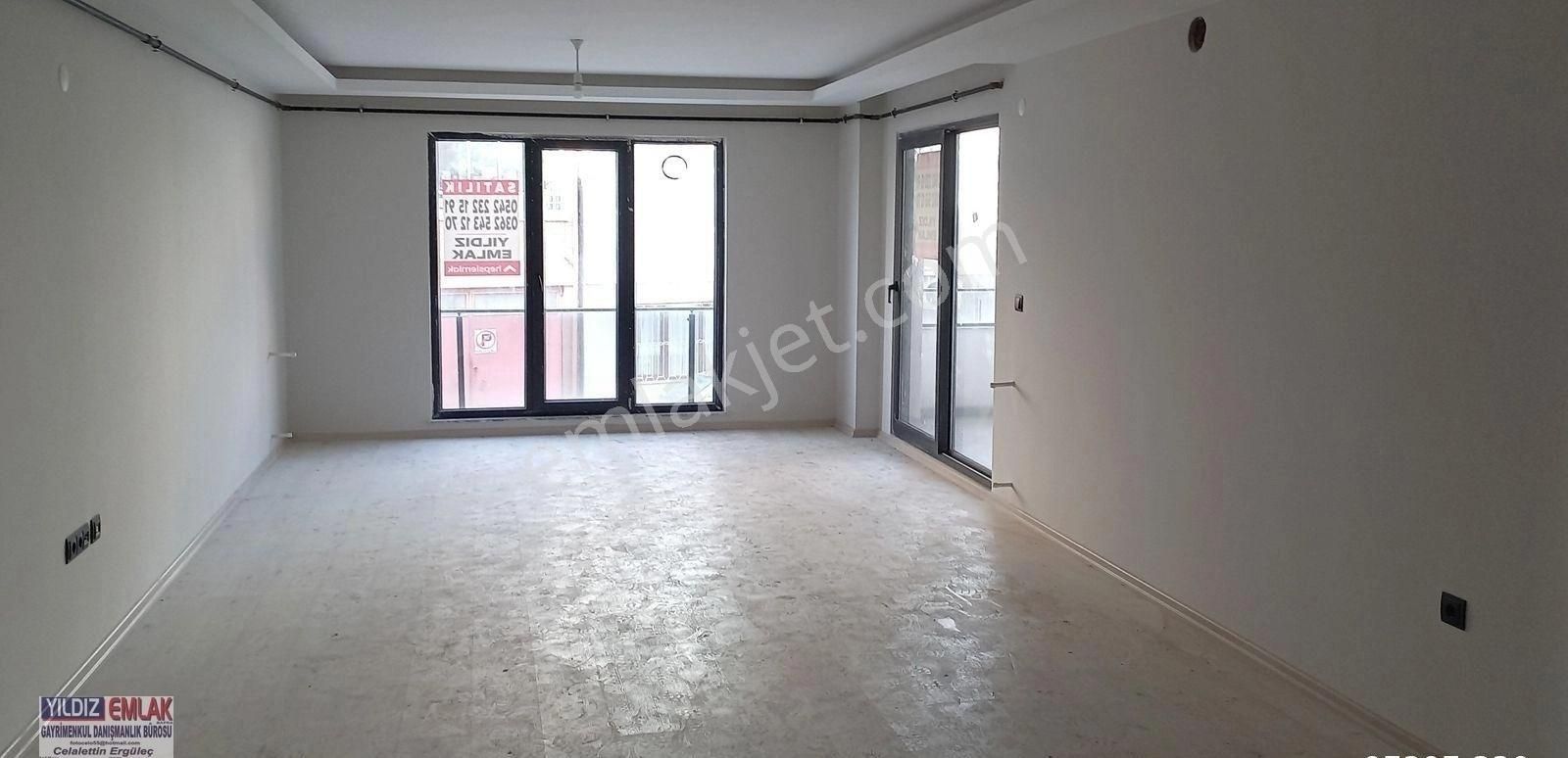 İsmetpaşa Mahallesinde 3+1 1 Kat Çift Balkon Cam Balkonlu Satılık Sıfır Daire....2,550,000 Tl