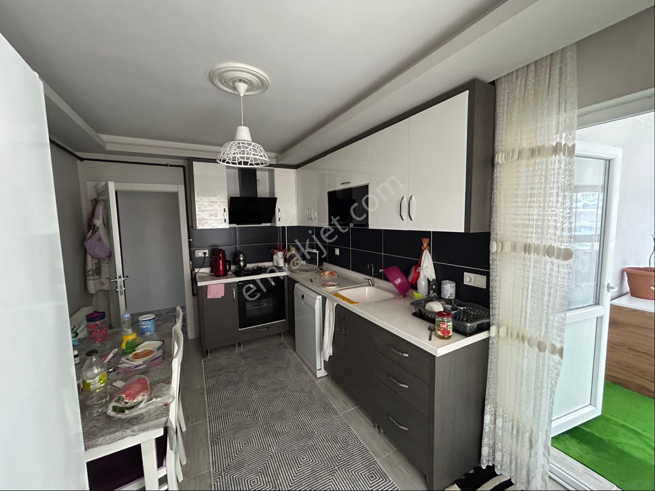 Başpınar Mahallesi 1048 Cadde Üzeri