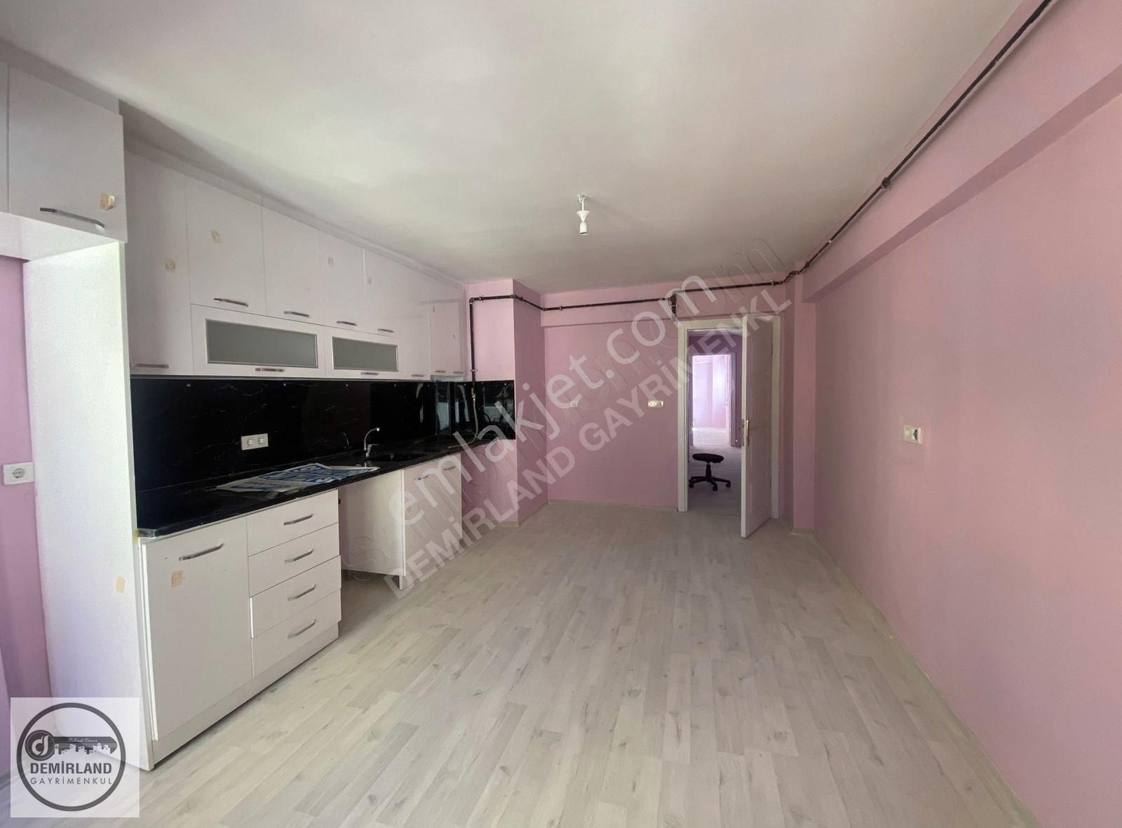 Demirland'dan Satılık Saray Mahallesinde 3+1 Sıfır Daire