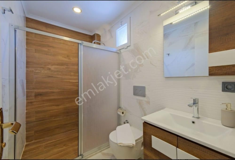 Stop’tan Karagedik’te 155m² Bahçe Kullanımlı Villa - Görsel 35