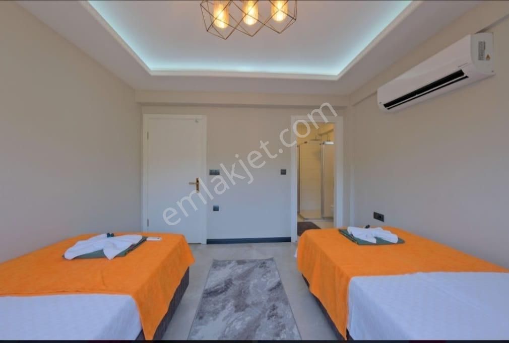 Stop’tan Karagedik’te 155m² Bahçe Kullanımlı Villa - Görsel 32