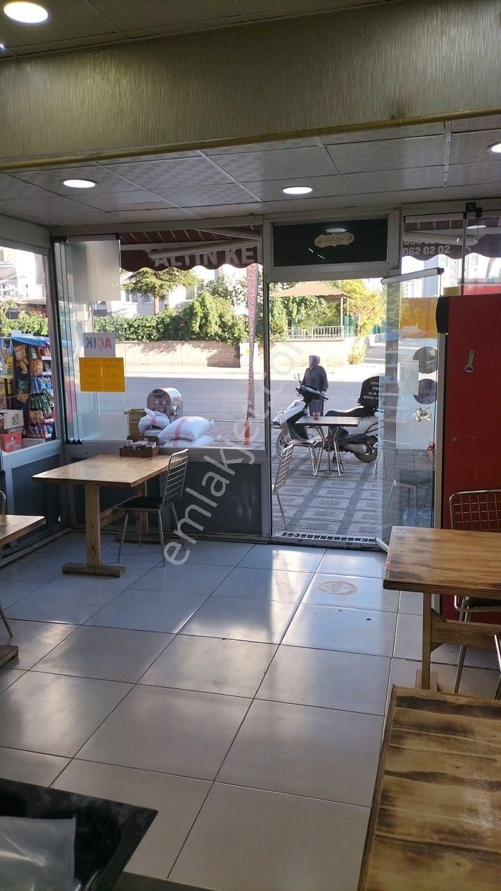 İldem 3 De Kiralik Lokanta - Görsel 2