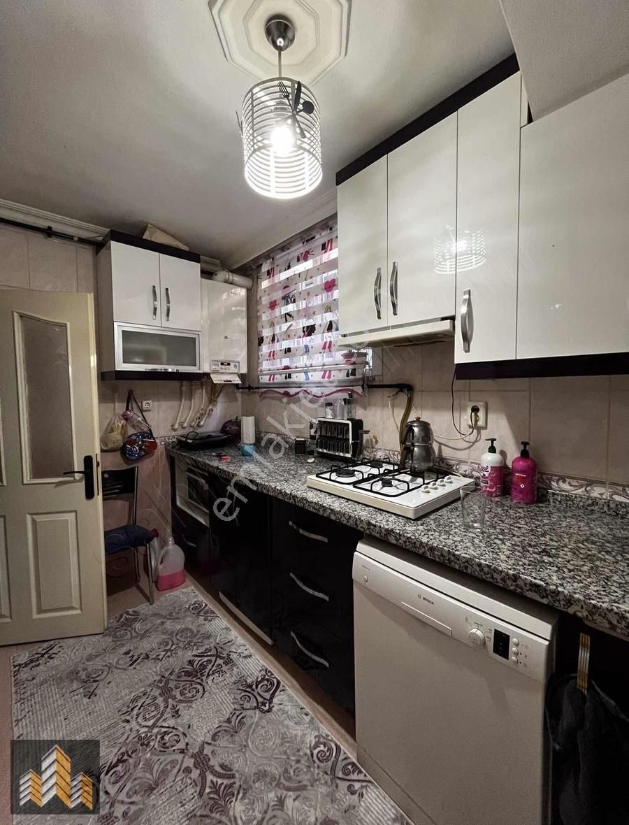Karadeniz Mahallesinde 2+1 85 M2 Ferah Bahçe Katı Aak Emlaktan