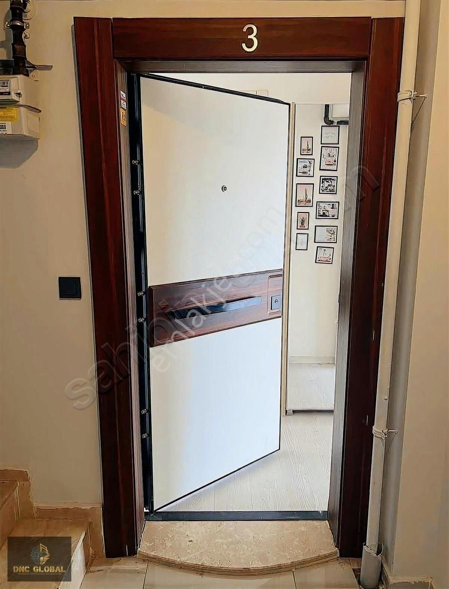 Manisa Muradiye Mah. Rainbow Sitesinde Kiralık 1+1 Daire 70m²