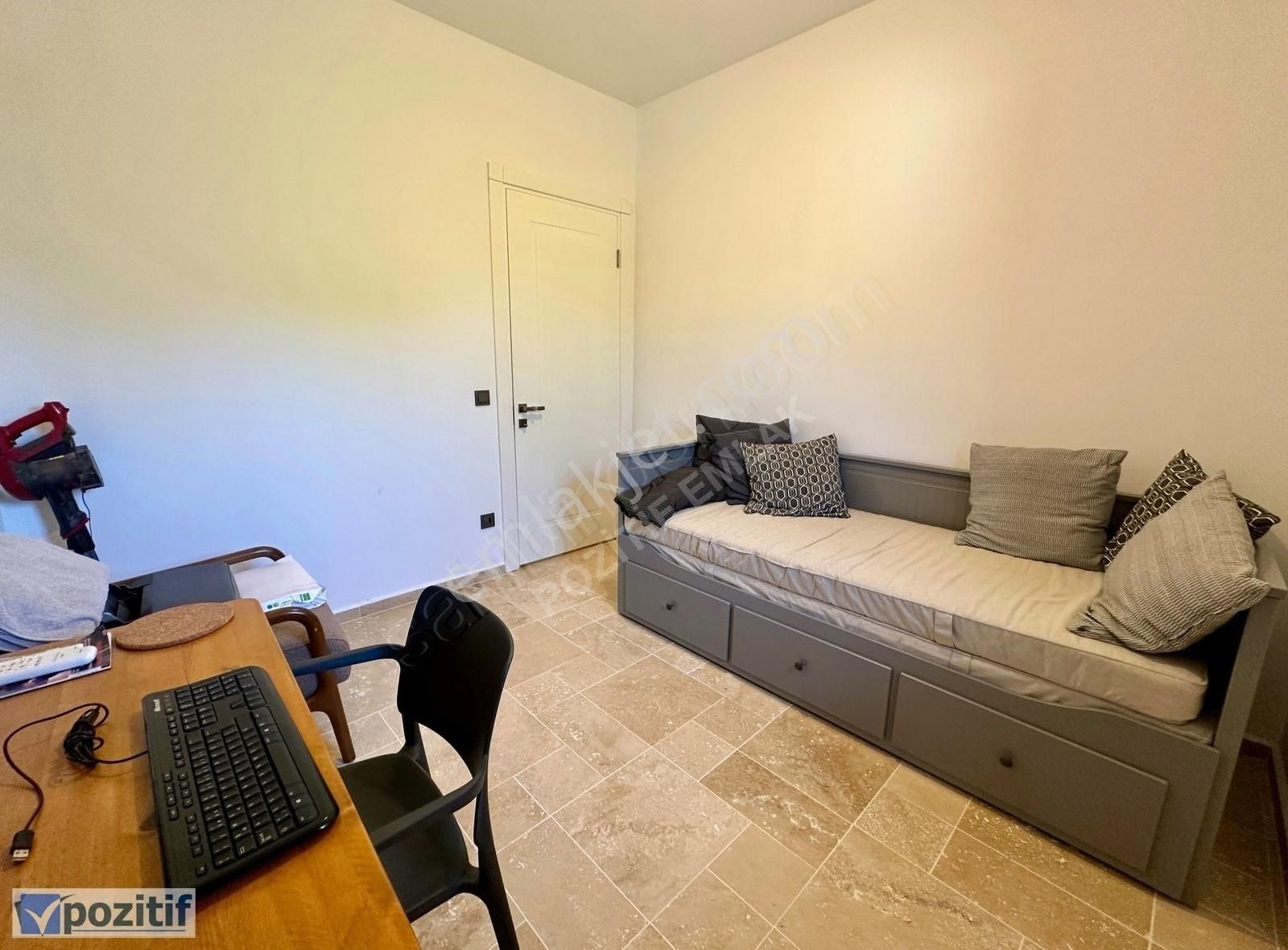 Gümüşlük'ün Kalbinde Geniş Bahçeli Havuzlu Taş Kaplama Villa - Görsel 28