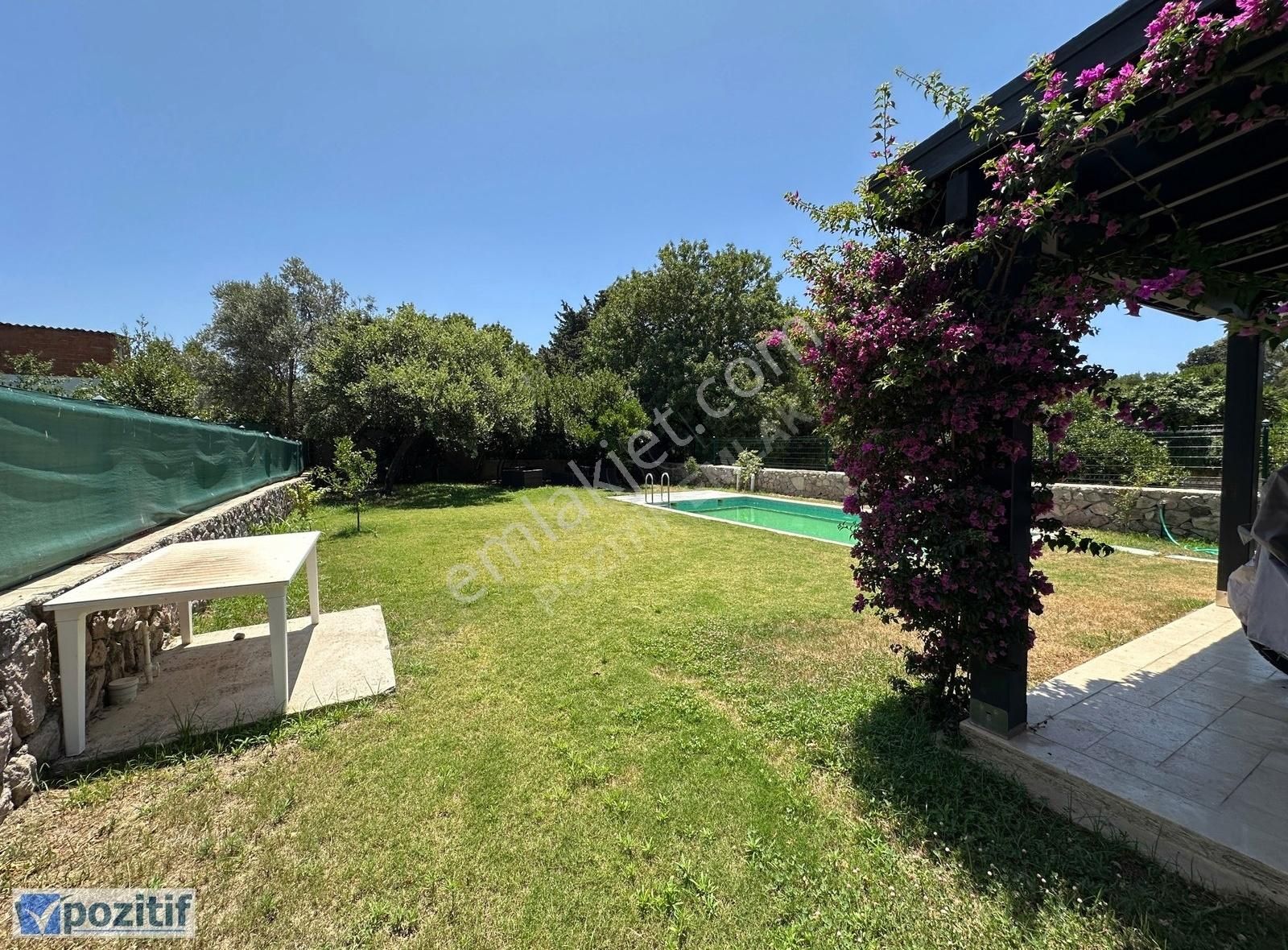 Gümüşlük'ün Kalbinde Geniş Bahçeli Havuzlu Taş Kaplama Villa - Görsel 8