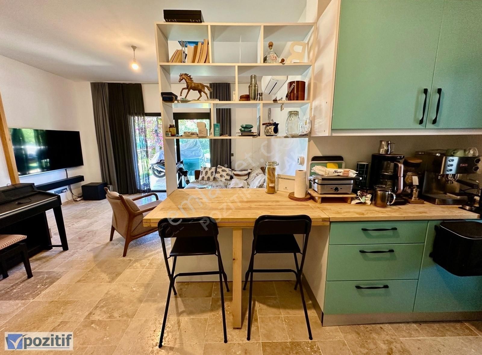 Gümüşlük'ün Kalbinde Geniş Bahçeli Havuzlu Taş Kaplama Villa - Görsel 15