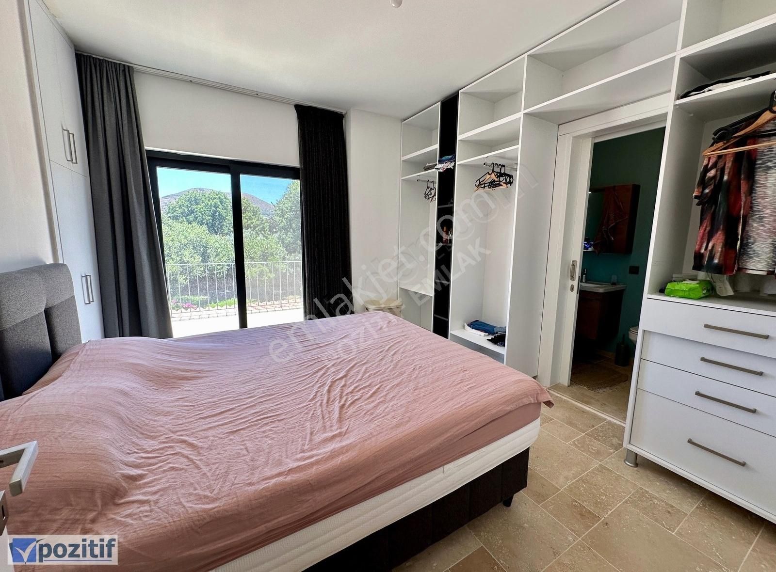 Gümüşlük'ün Kalbinde Geniş Bahçeli Havuzlu Taş Kaplama Villa - Görsel 29