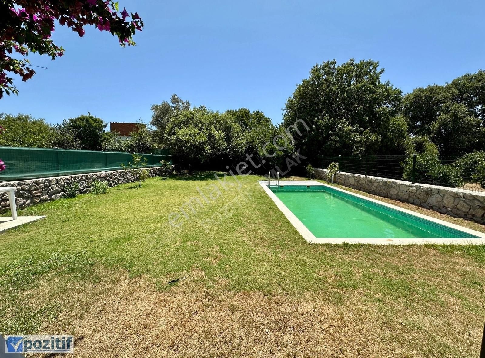 Gümüşlük'ün Kalbinde Geniş Bahçeli Havuzlu Taş Kaplama Villa - Görsel 13