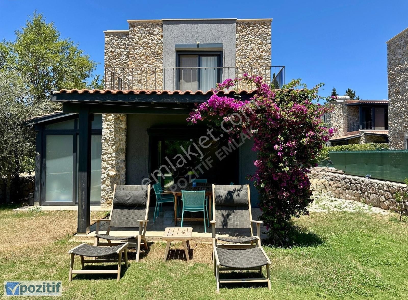 Gümüşlük'ün Kalbinde Geniş Bahçeli Havuzlu Taş Kaplama Villa - Görsel 4