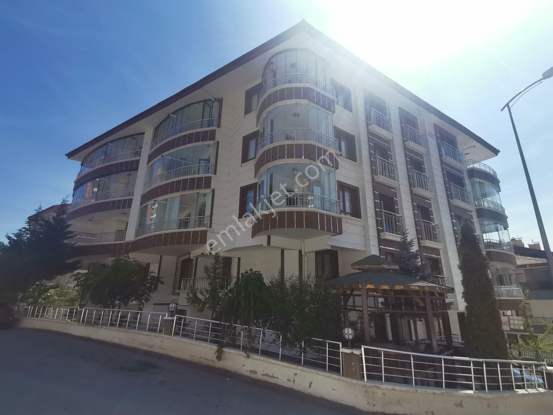 Keçiören Kuşcağız Asansörlü Masrafsız Geniş Ferah 4+1 Acil Satılık Daire
