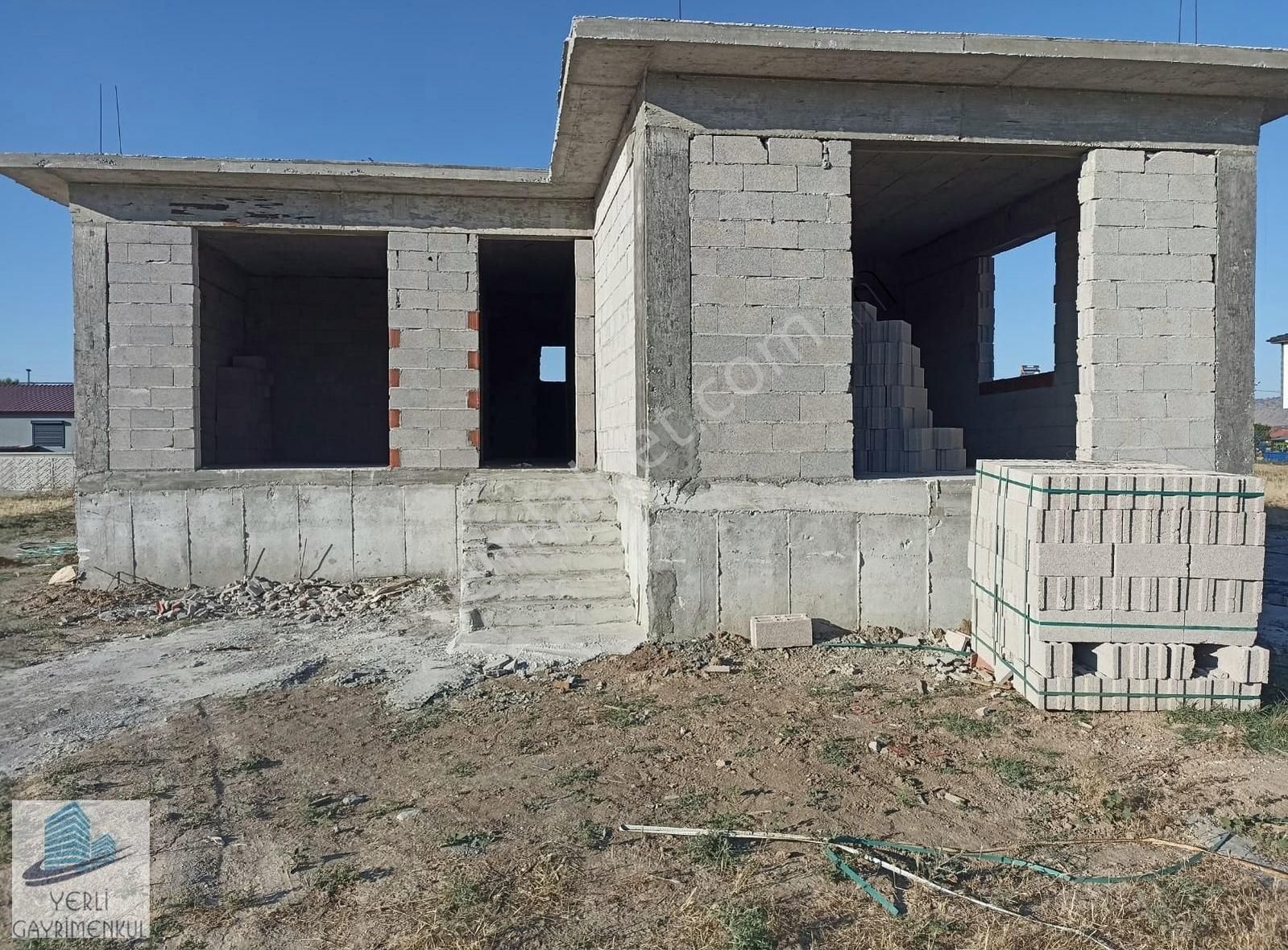 Konumu Ve Yeri Çok Güzel Olan Evimiz Satılıktır