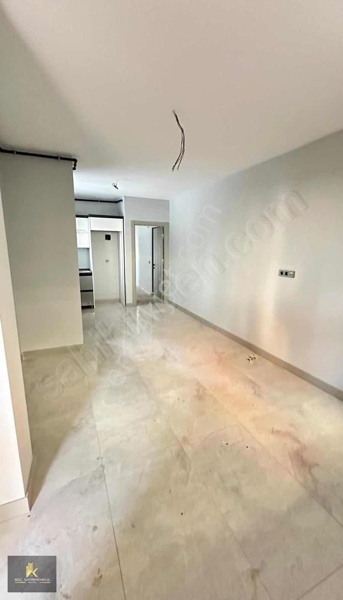 Koç Gayrimenkulden 1+1 Kiralık Daire