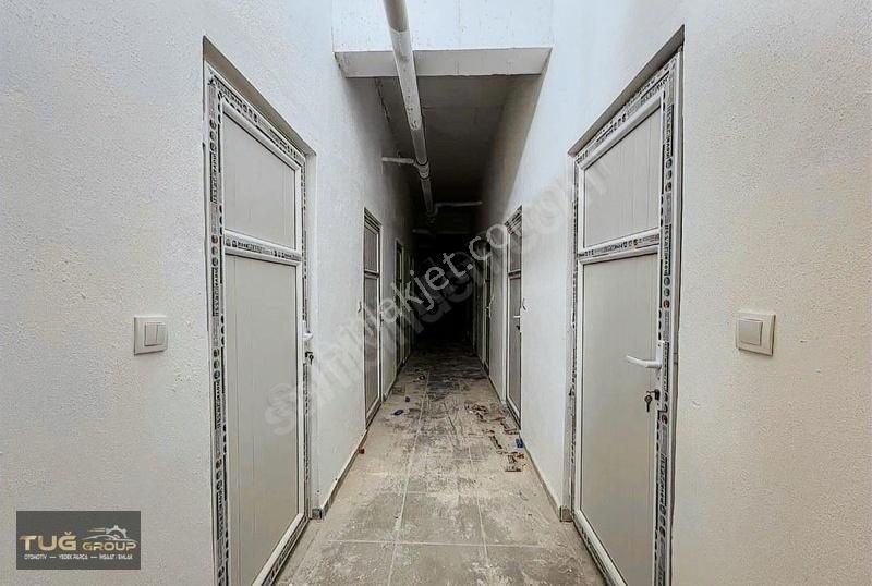 Çankaya'da Lüks Sitede Havuz Cepheli 1+1 Daire - Görsel 12