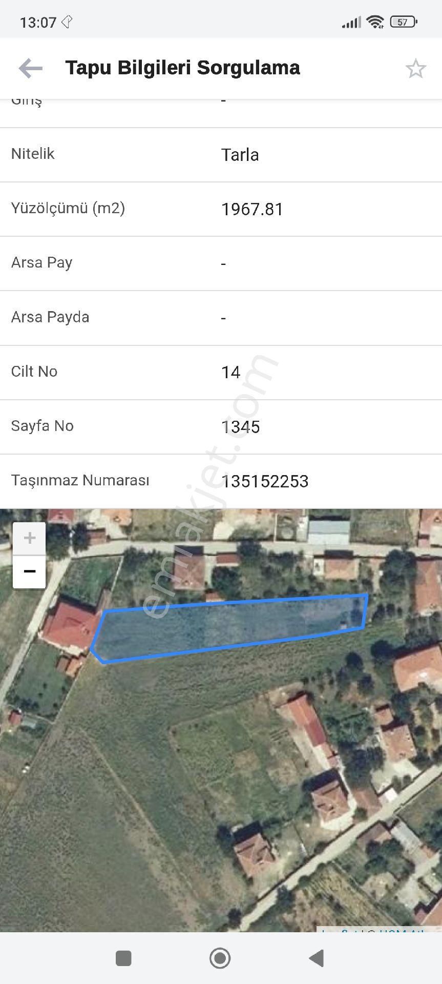 Bahçesi İle Birlikte 2313 Metrekare Tarla