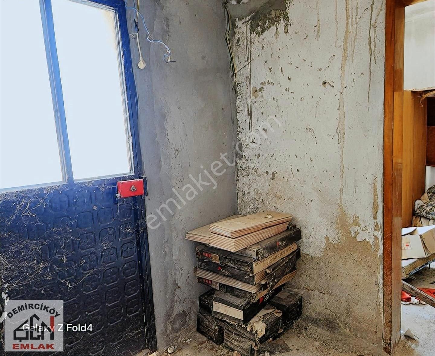 Küçükkuyu Boztepe Köyünde Deniz Manzaralı Müstakil Taş Ev. - Görsel 3