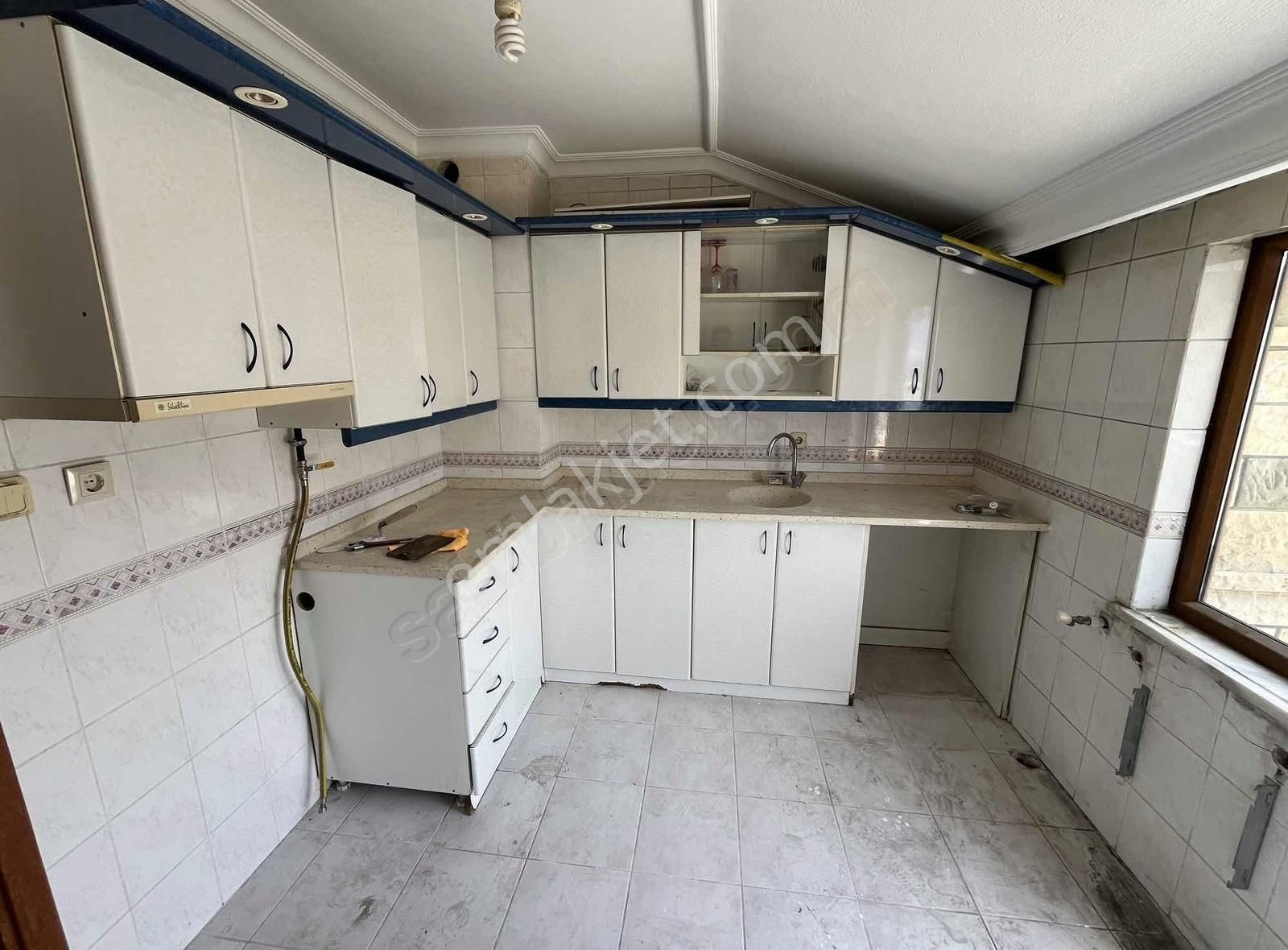 Poyraz Gayrimenkul Trabzon Beşirli Kiralık Çatı Katı Daire 2+1