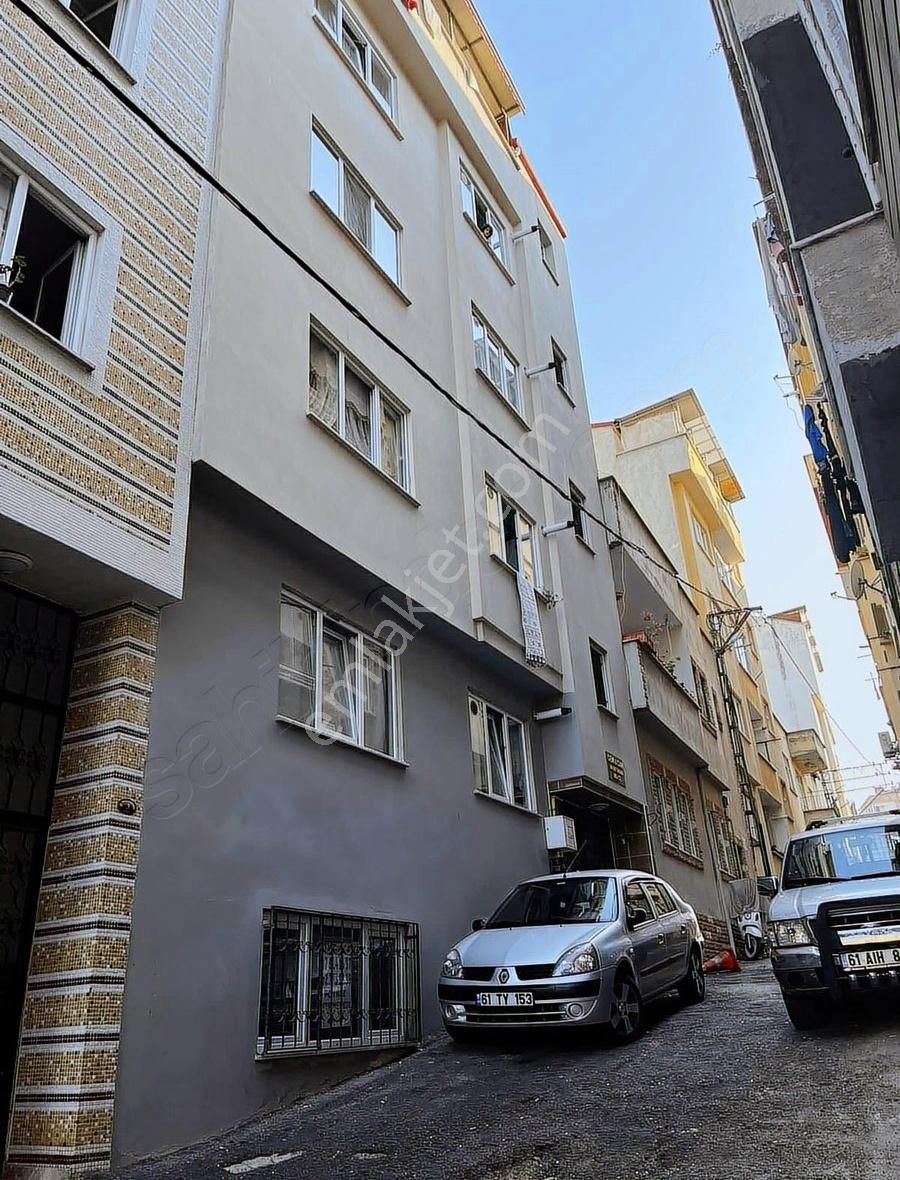 Poyraz Gayrimenkul Aydınlıkevler Kiralık Daire 2+1