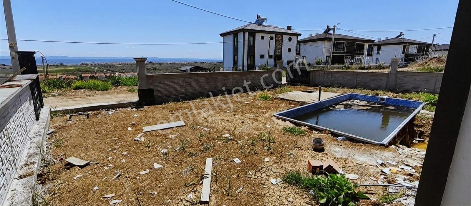 Duru Emlaktan Müstakil Bahçe Ve Havuzlu Muhteşem Manzaralı Villa - Görsel 9