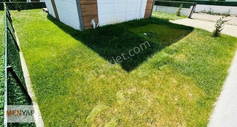 Site İçerisinde Köşebaşı Eşyalı İskanlı 3+1 Müstakil Villa - Görsel 6