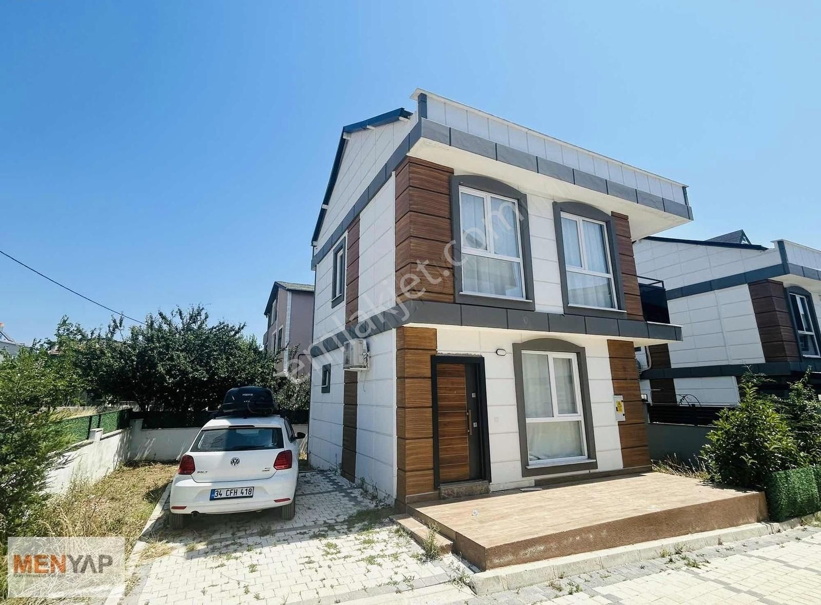 Site İçerisinde Köşebaşı Eşyalı İskanlı 3+1 Müstakil Villa