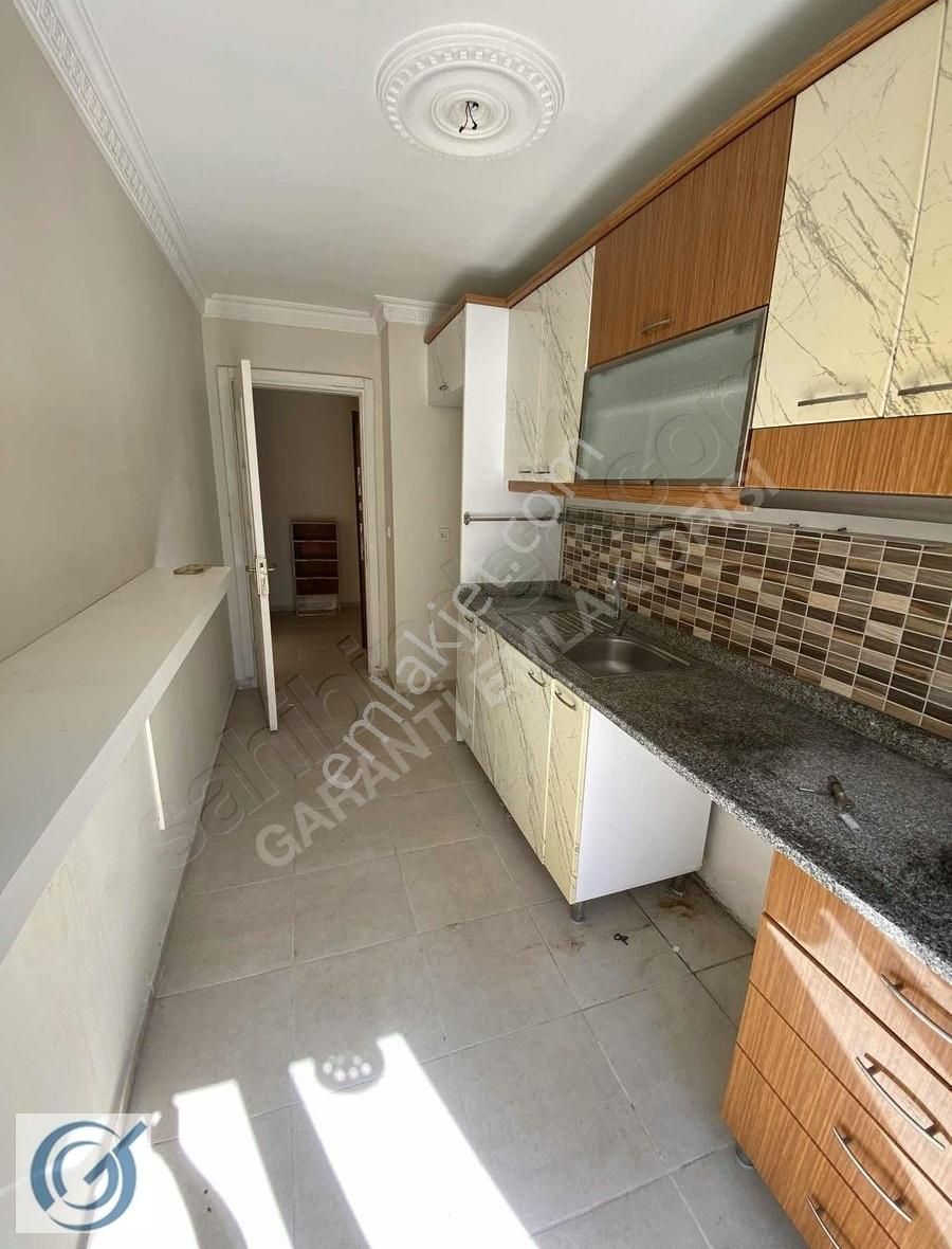 İkbal Caddesi Boğaziçi Sitesi'nde 3 + 1 Satılık