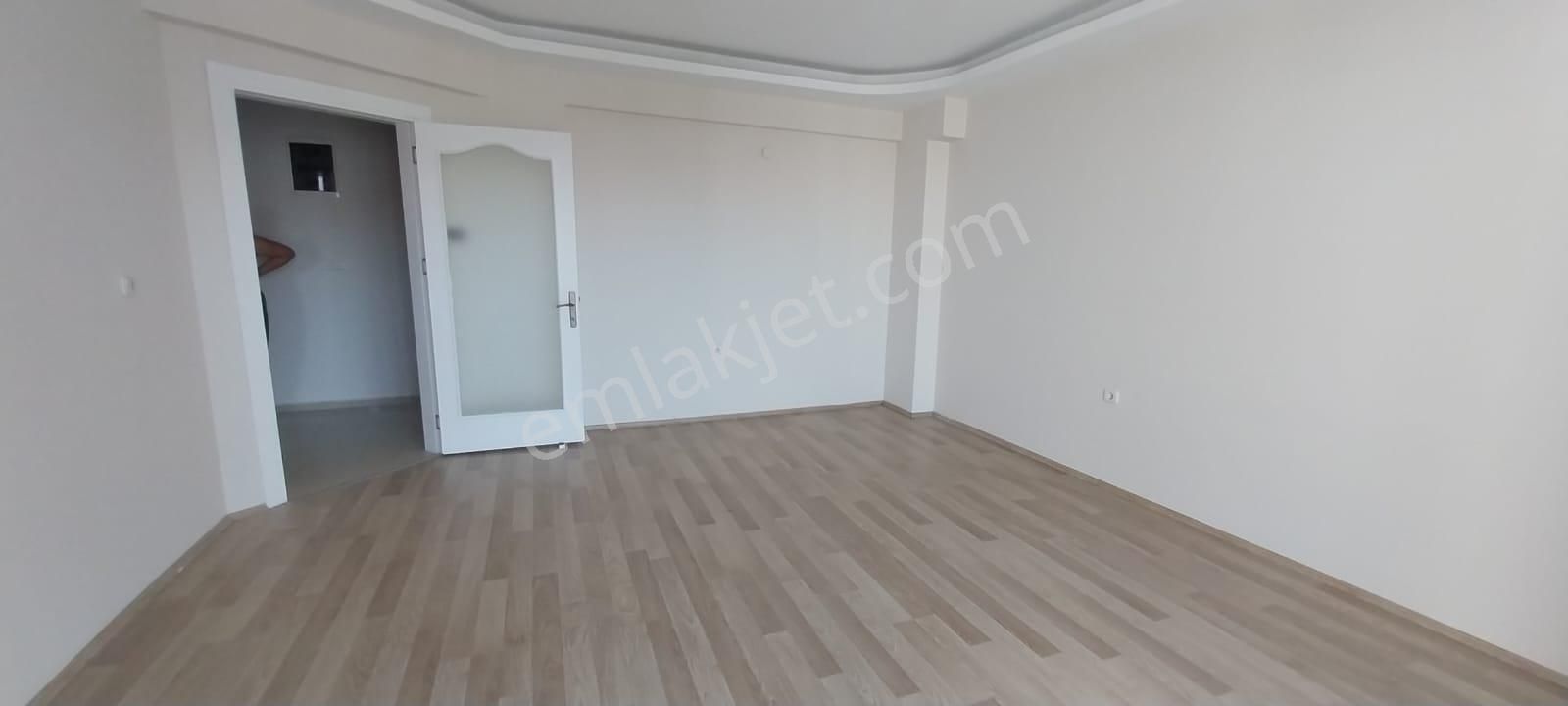 Locate'den Güzelbahçe Yelki'de Doğalgazlı, Otoparklı Daire