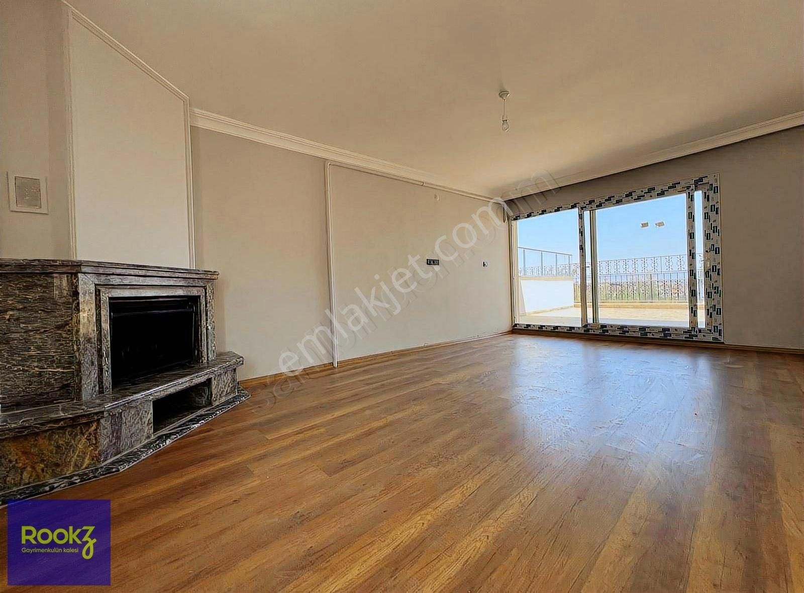 Cafe Sera Karşısı Otoparklı, Manzaralı 3+1 Dubleks Daire