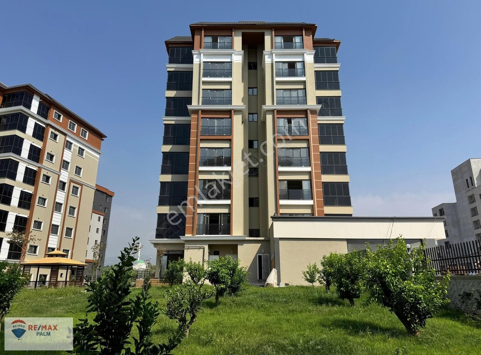 Remax Palm'den Tam Özler'de Satılık 3+1 Taşeron Dairesi