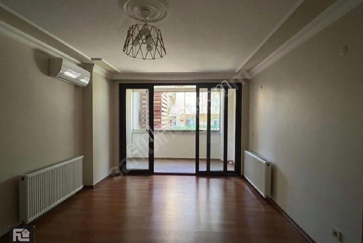F-l Emlaktan Üsküdar Nev Çarşı Yakını Elit Sitede 2+1 Otoparklı