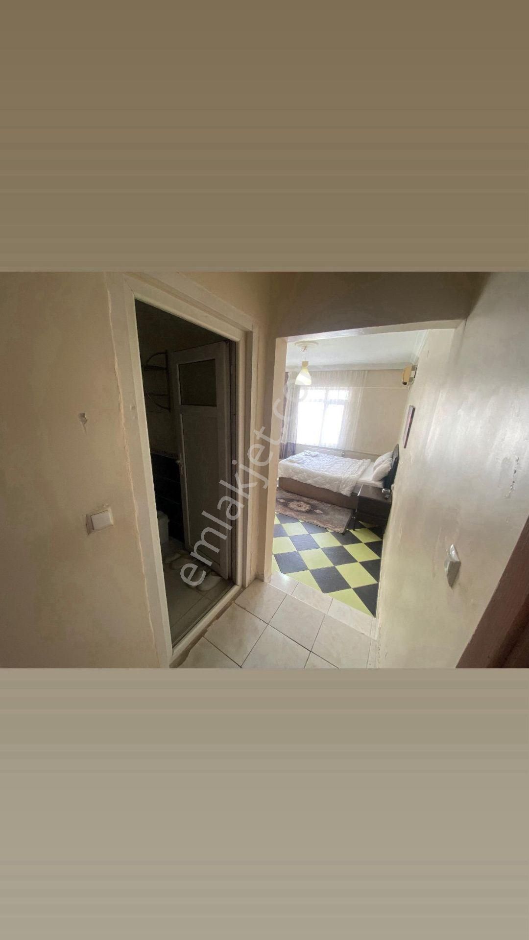 “banyolu – Ortak Banyolu Seçenekli, Full Hizmetli Kiralık Odalar!”
