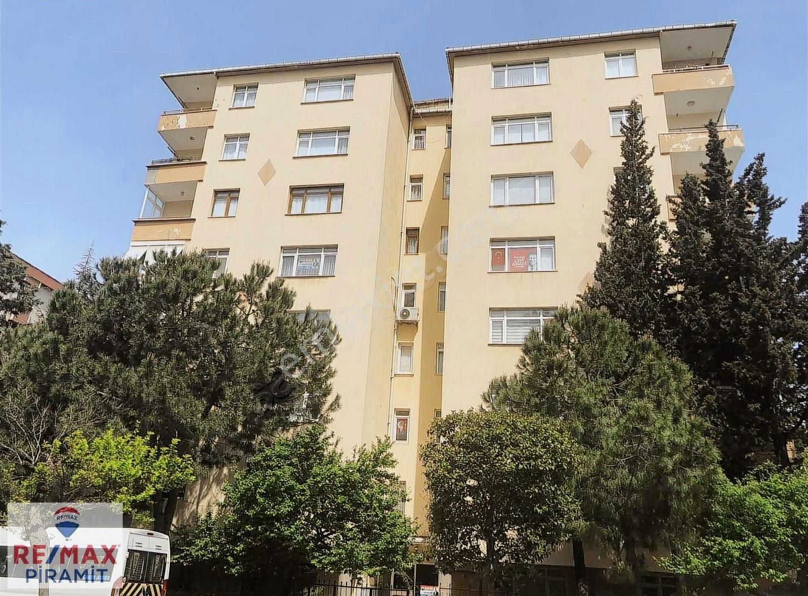 Pendik Yenimahalle Cadde Üzeri Satılık 3+1