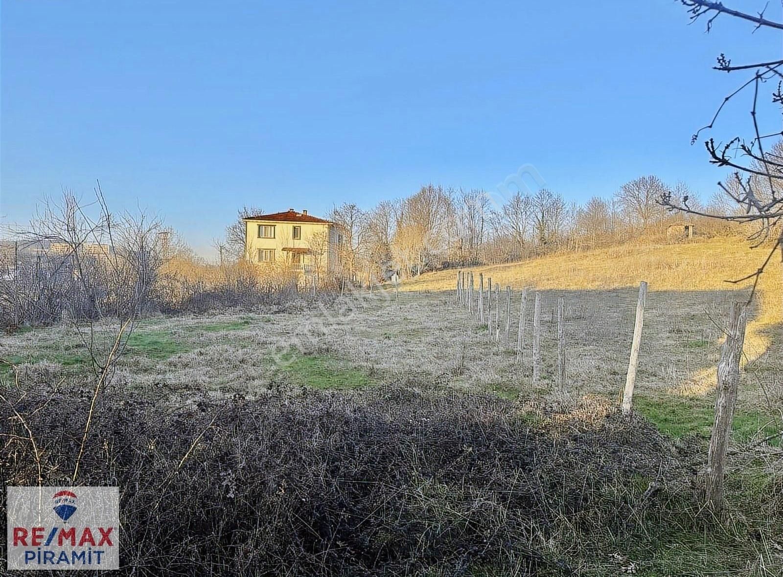 Şile Meşrutiyet'de 1420 M2 Satılık İmarlı Arsa