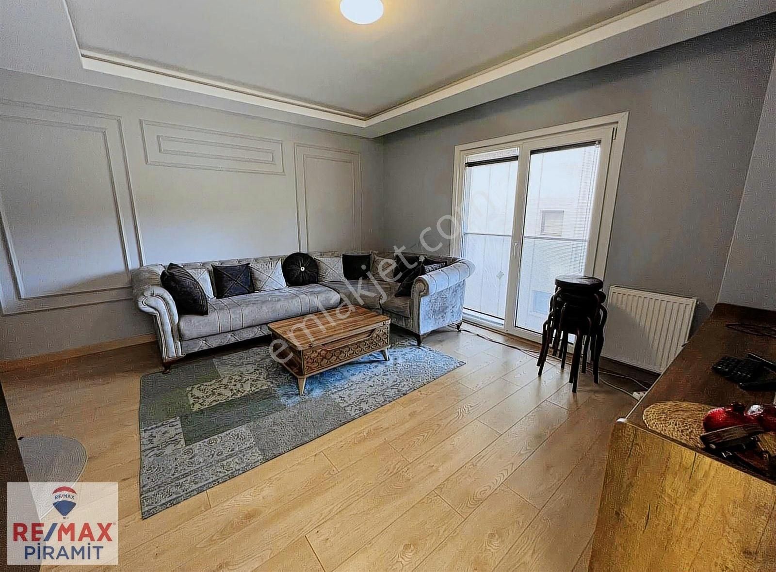 Çengelköy Rüzgartepe Evlerinde Eşyalı Kiralık 3+1 Teraslı Daire