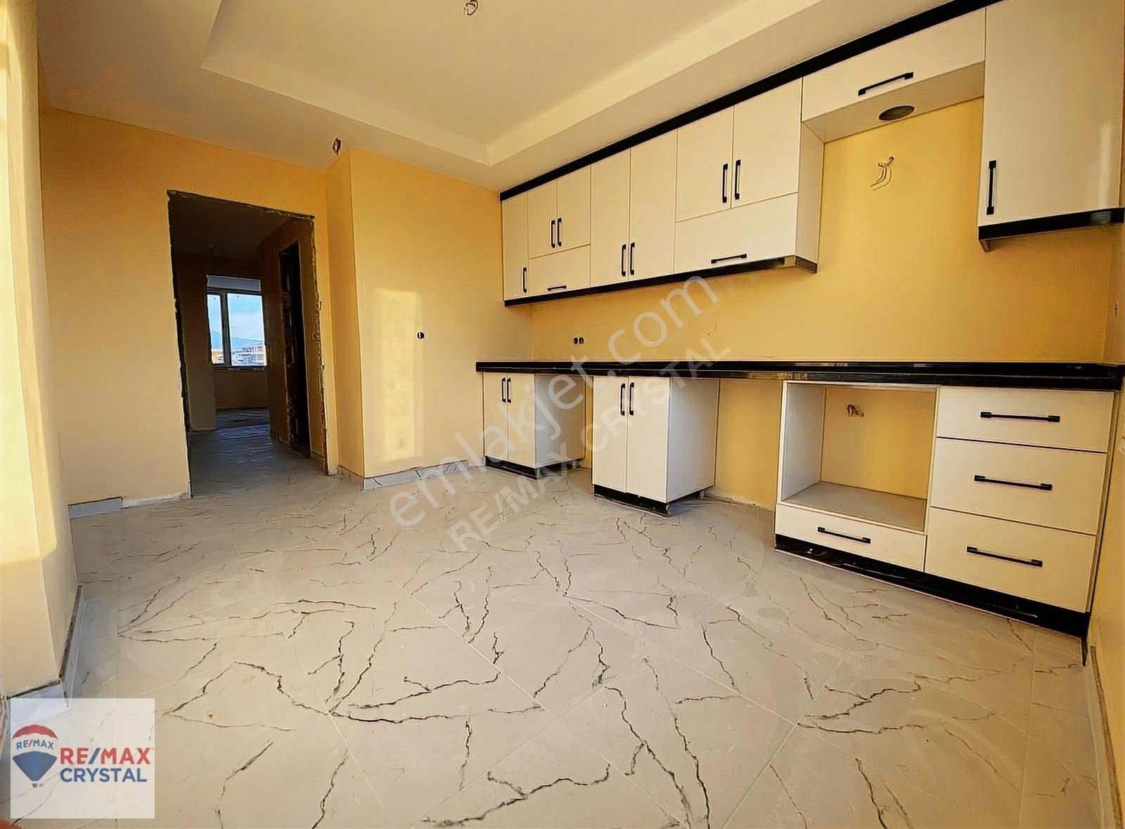Gazi Mahallesi 2+1 Ayrı Mutfaklı Daire