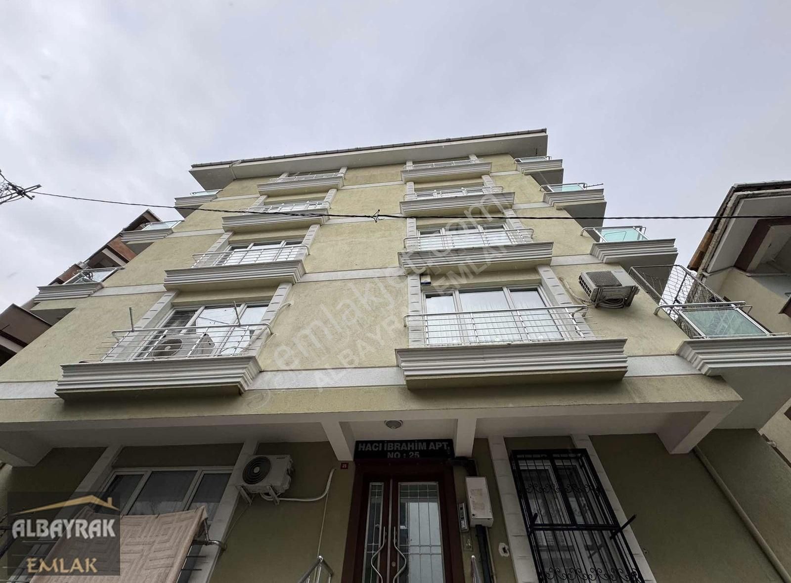 Albayrak Emlaktan Ara Kat Ön Cephe Balkonlu Daire