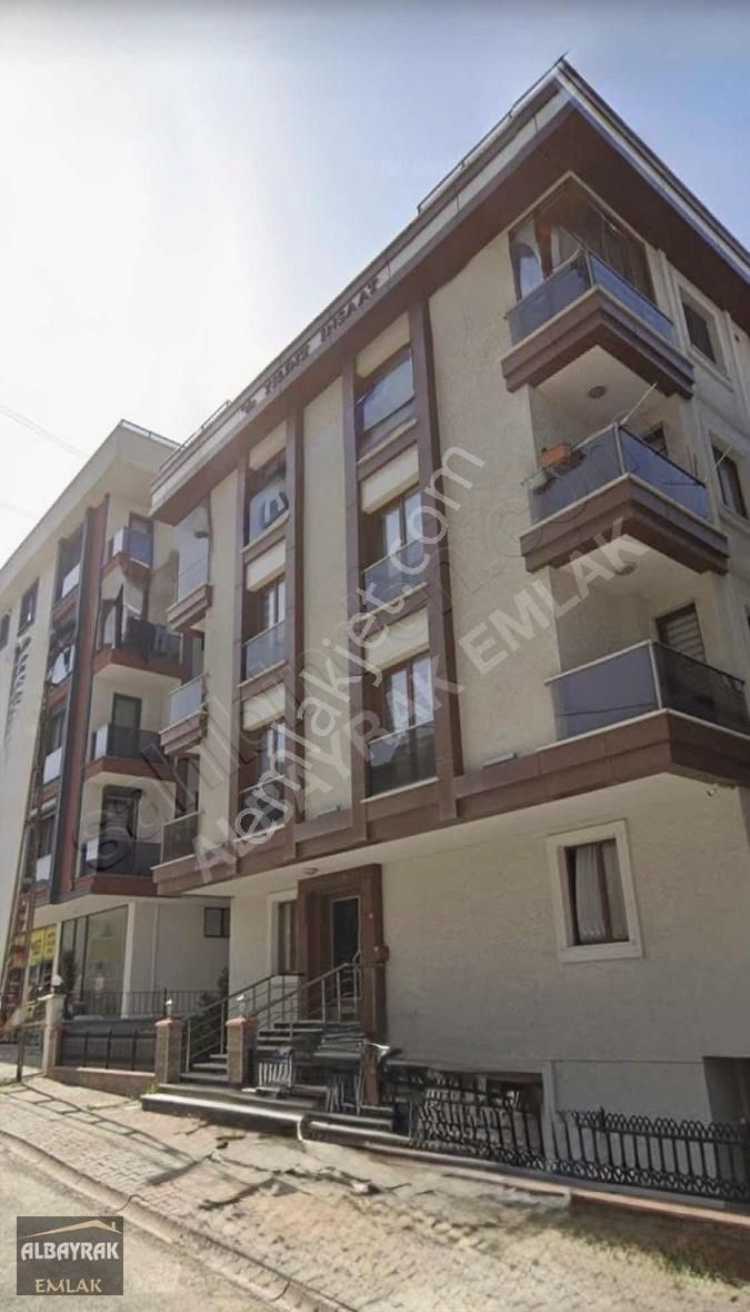 Albayrak Emlaktan Bahçe Kullanımlı Ayrı Mutfaklı Daire