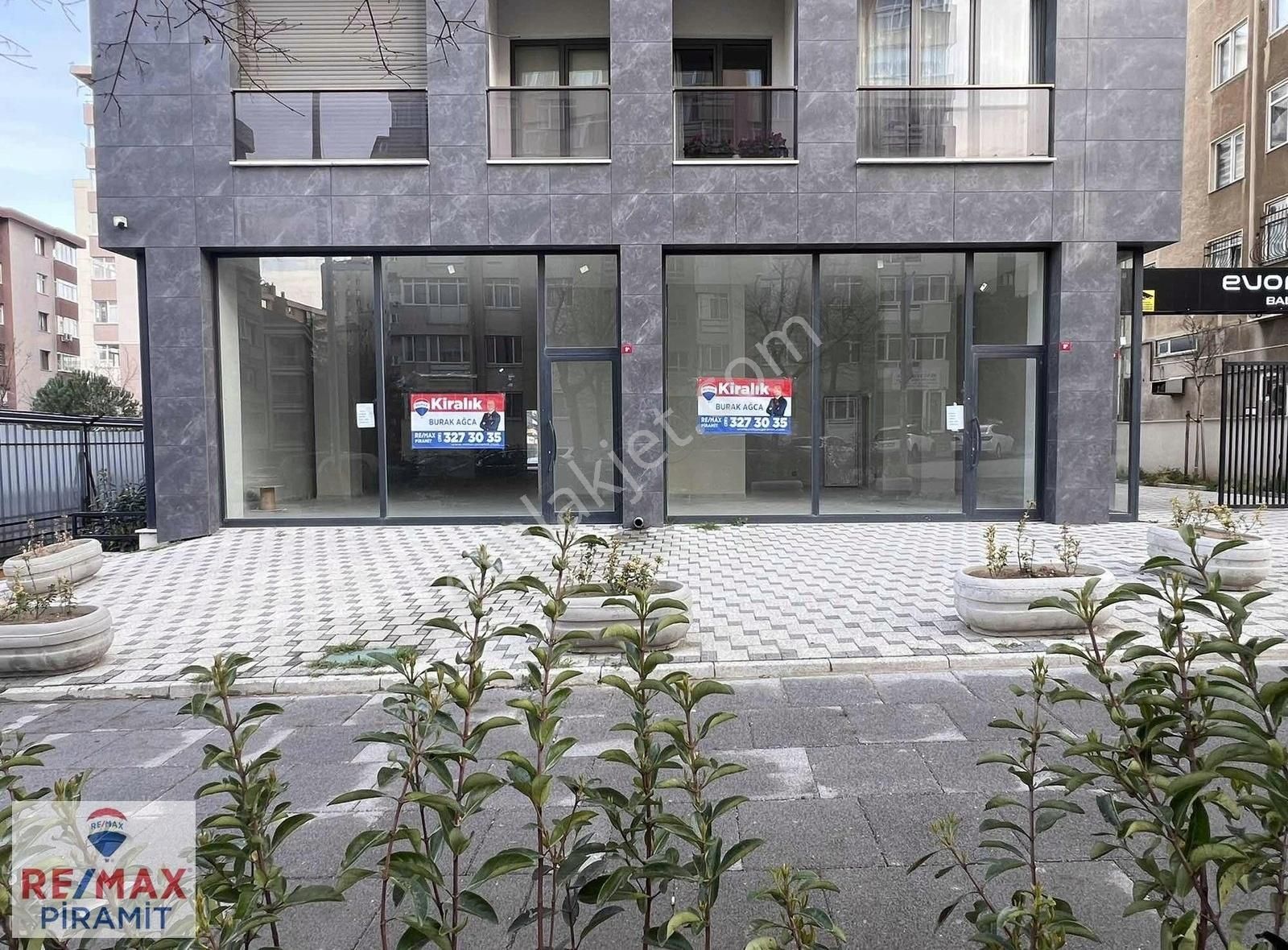 Cadde Üzeri, Ön Kullanımlı, Geniş Cepheli Dükkan