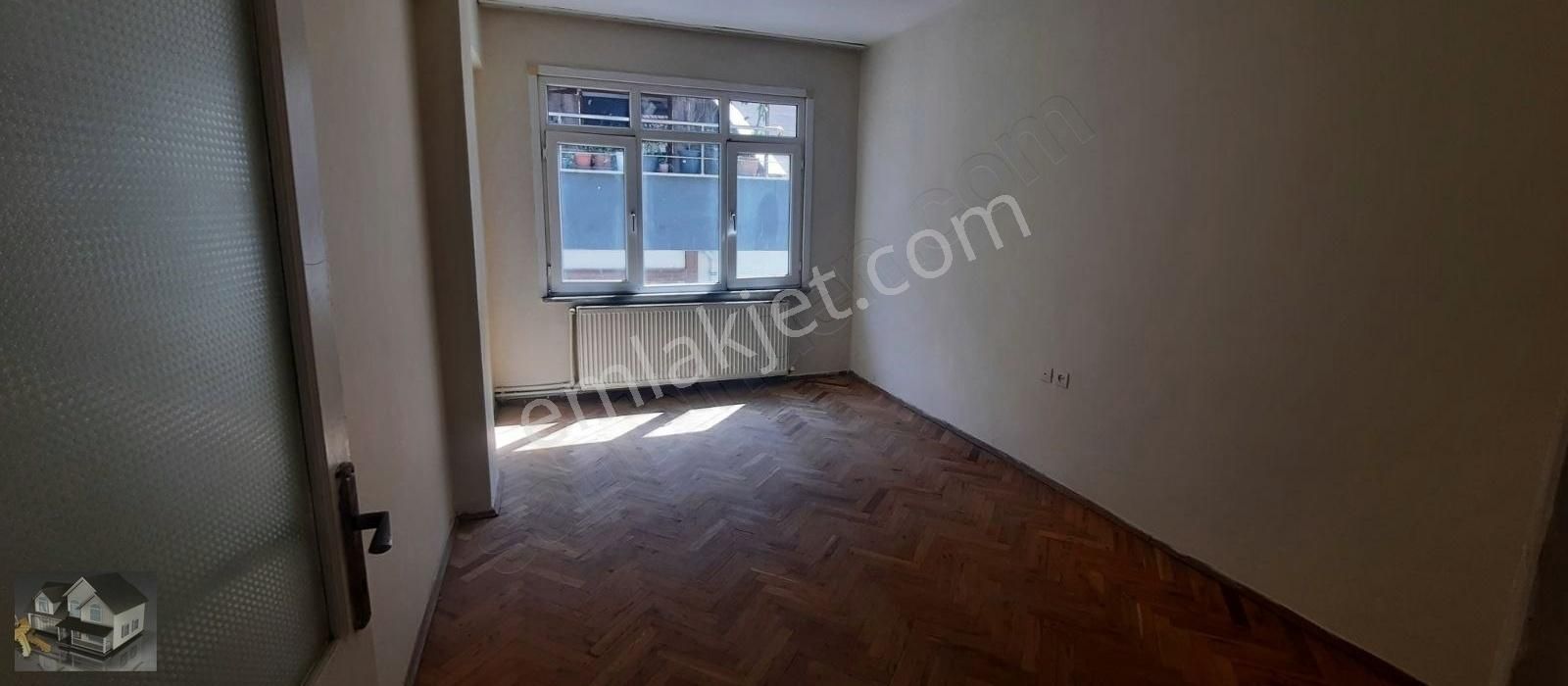 İslambey Caddesinde Satılık 2+1 70m2 Daire.daire Arsa Tapulu