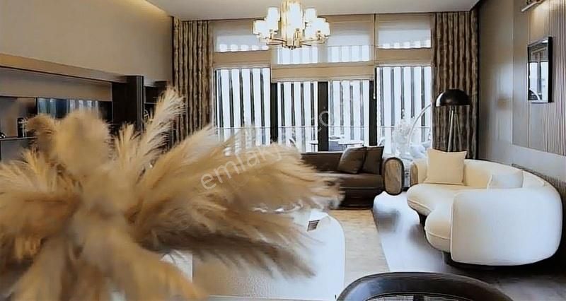 Natura Vadi'de Yüksek Kat Ultra Lüks Eşyalı 4+1 Daire