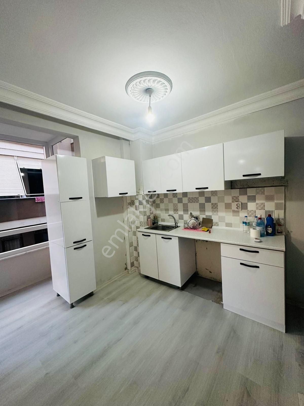 Kızlarpınarı Mahallesinde Satılık 1+1 Daire
